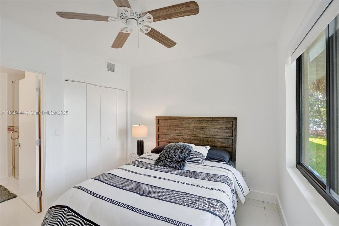 For Rent: $5,000 (3 beds, 3 baths, 1907 Square Feet)