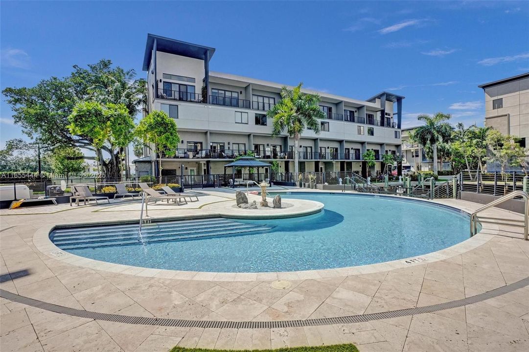 For Rent: $5,000 (3 beds, 3 baths, 1907 Square Feet)