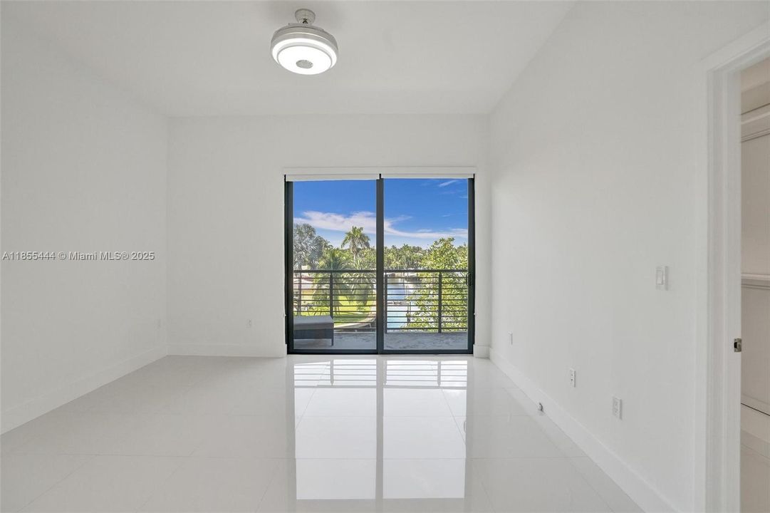 For Rent: $5,000 (3 beds, 3 baths, 1907 Square Feet)