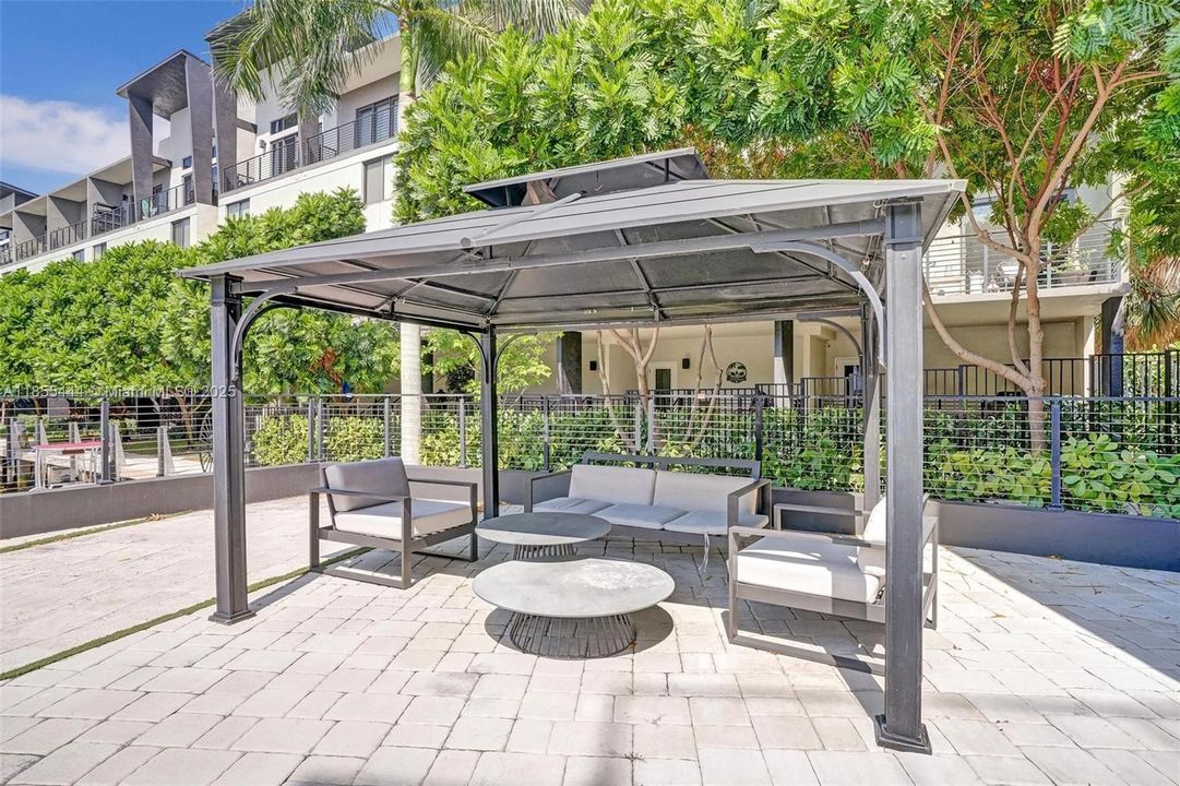 For Rent: $5,000 (3 beds, 3 baths, 1907 Square Feet)