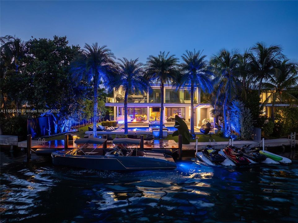 For Sale: $14,800,000 (5 beds, 7 baths, 5406 Square Feet)