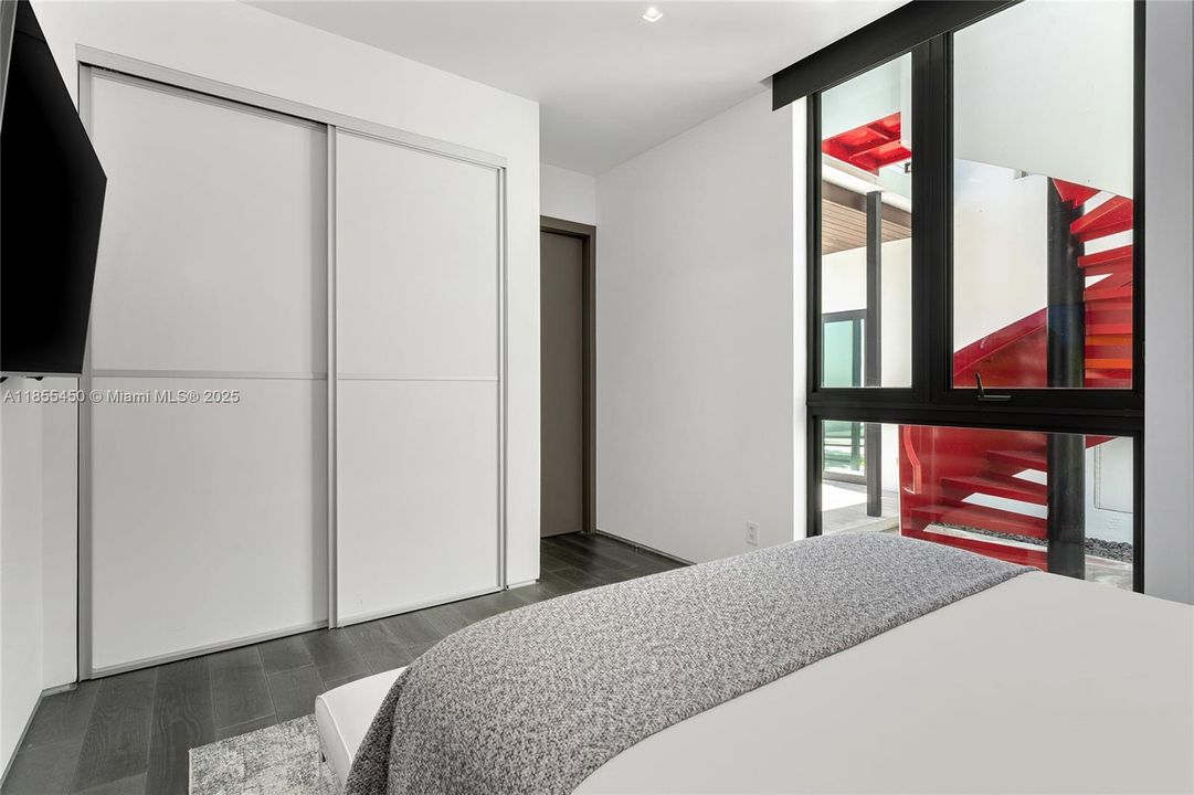 For Sale: $14,800,000 (5 beds, 7 baths, 5406 Square Feet)