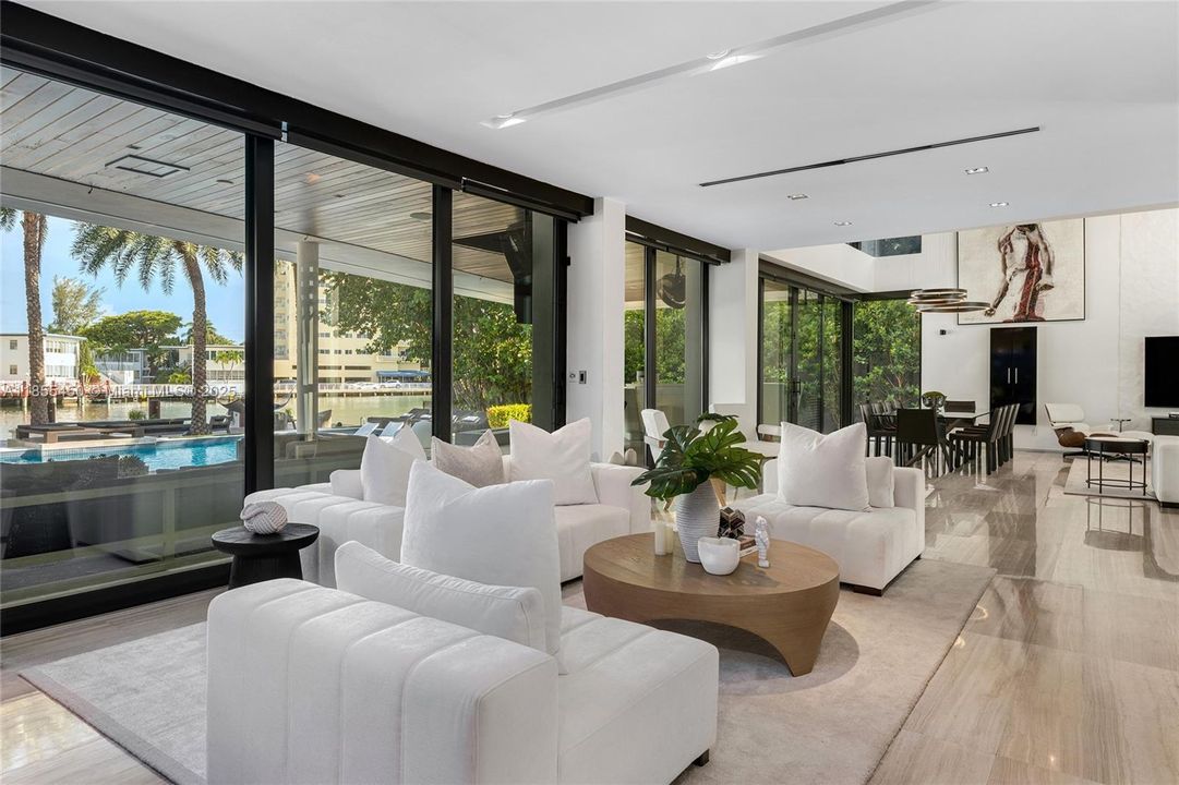 For Sale: $14,800,000 (5 beds, 7 baths, 5406 Square Feet)