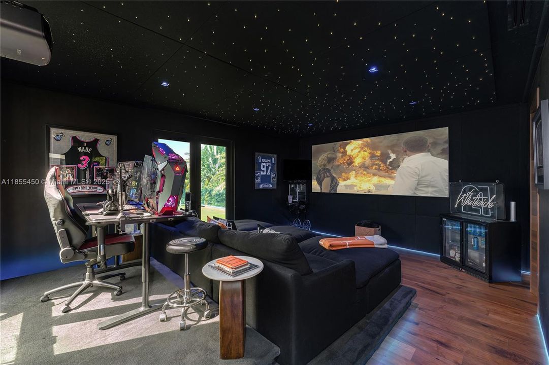 For Sale: $14,800,000 (5 beds, 7 baths, 5406 Square Feet)