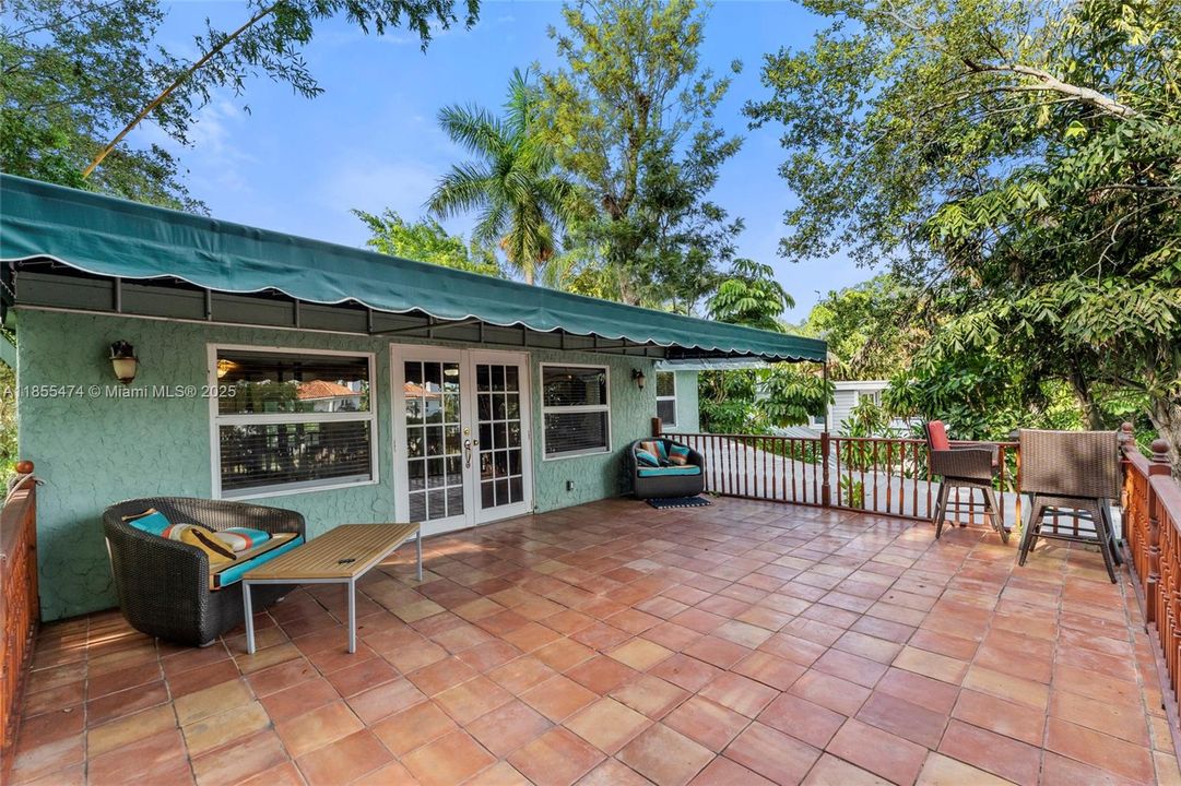 For Rent: $8,900 (3 beds, 3 baths, 3128 Square Feet)