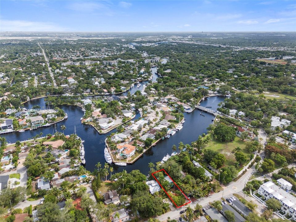 For Rent: $8,900 (3 beds, 3 baths, 3128 Square Feet)