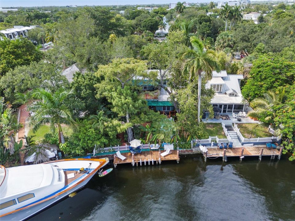 For Rent: $8,900 (3 beds, 3 baths, 3128 Square Feet)