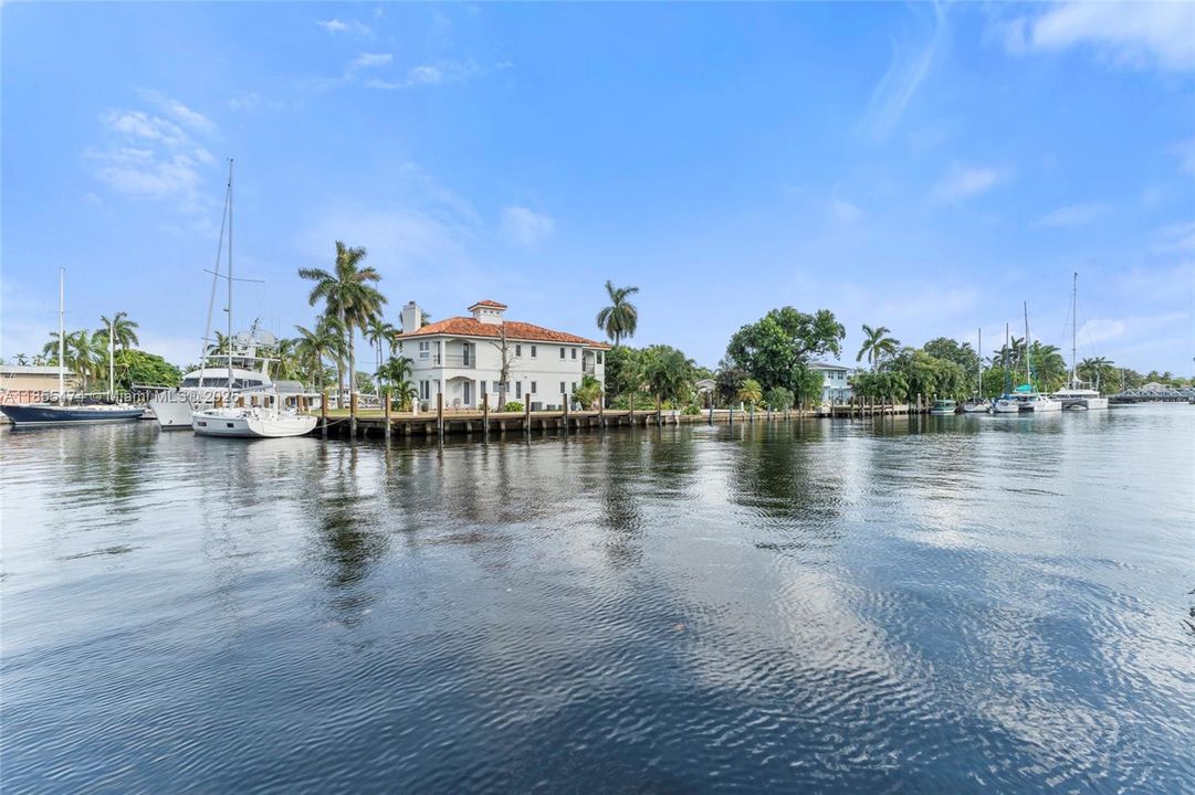 For Rent: $8,900 (3 beds, 3 baths, 3128 Square Feet)