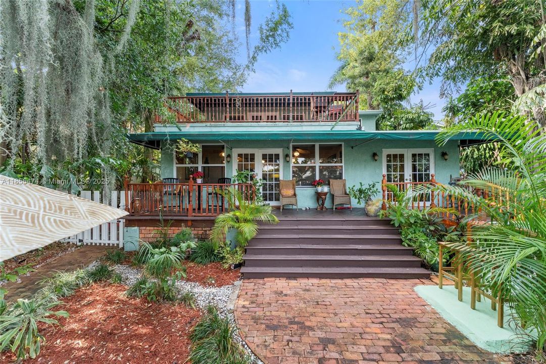 For Rent: $8,900 (3 beds, 3 baths, 3128 Square Feet)