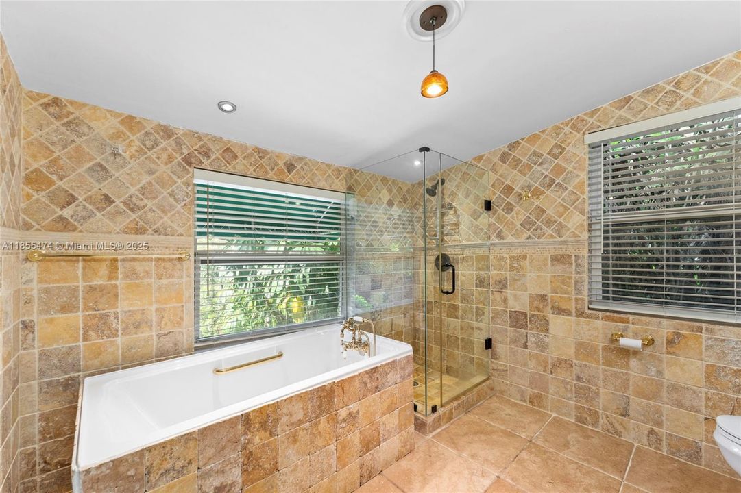 For Rent: $8,900 (3 beds, 3 baths, 3128 Square Feet)