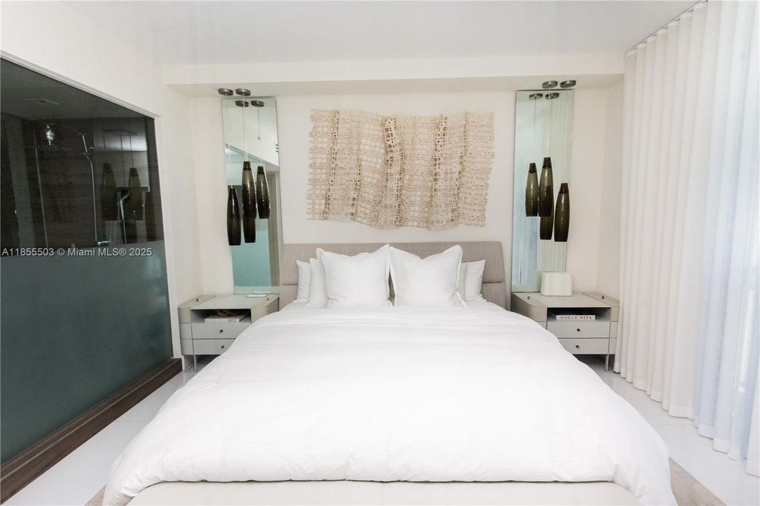 For Sale: $720,000 (2 beds, 2 baths, 1118 Square Feet)