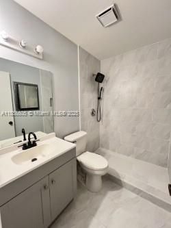 Active With Contract: $2,400 (2 beds, 2 baths, 1068 Square Feet)