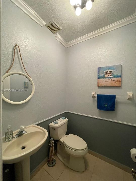 最近租的: $5,000 (4 贝兹, 2 浴室, 2044 平方英尺)