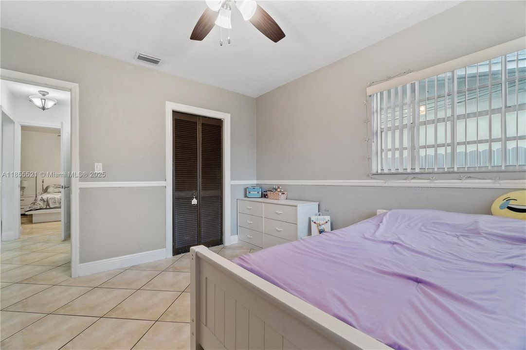 Vendido Recientemente: $580,000 (2 camas, 1 baños, 1183 Pies cuadrados)