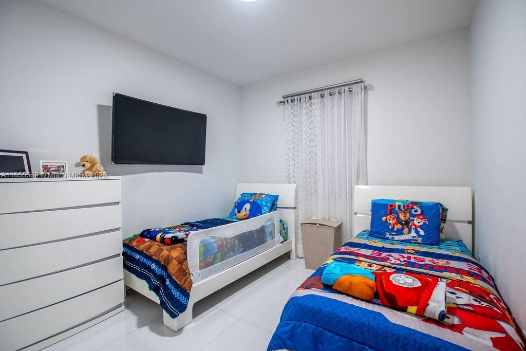 En Venta: $545,000 (3 camas, 2 baños, 1646 Pies cuadrados)