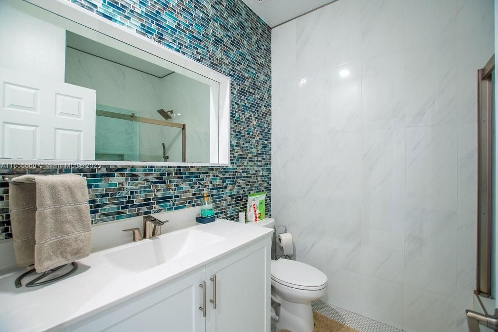 En Venta: $545,000 (3 camas, 2 baños, 1646 Pies cuadrados)