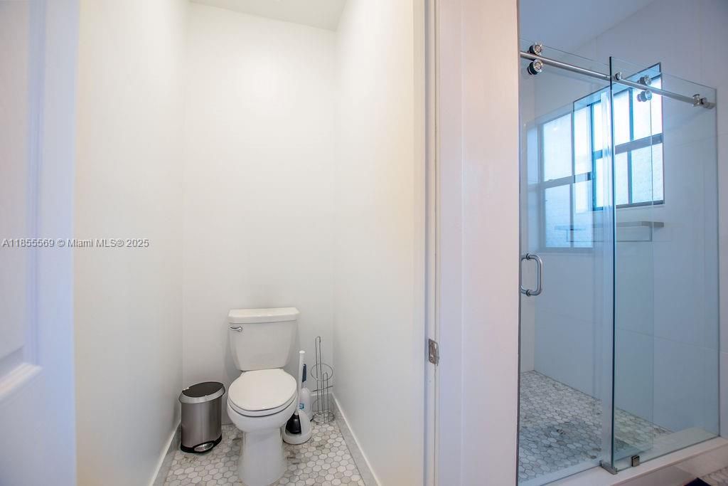 En Venta: $545,000 (3 camas, 2 baños, 1646 Pies cuadrados)