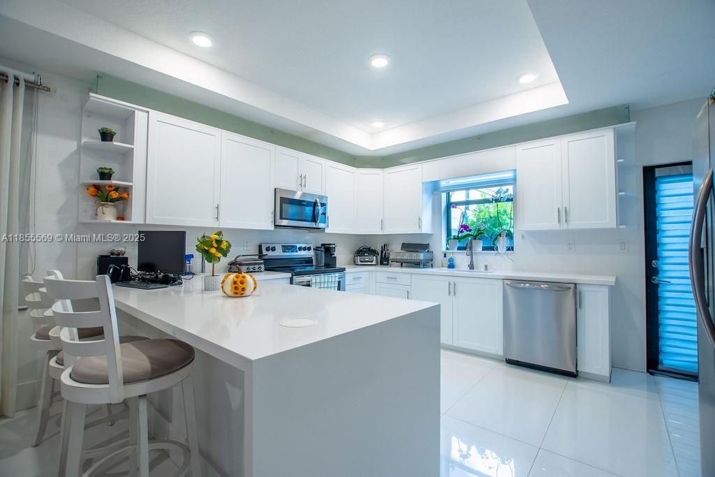 En Venta: $545,000 (3 camas, 2 baños, 1646 Pies cuadrados)