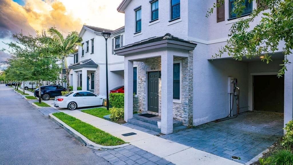 En Venta: $545,000 (3 camas, 2 baños, 1646 Pies cuadrados)