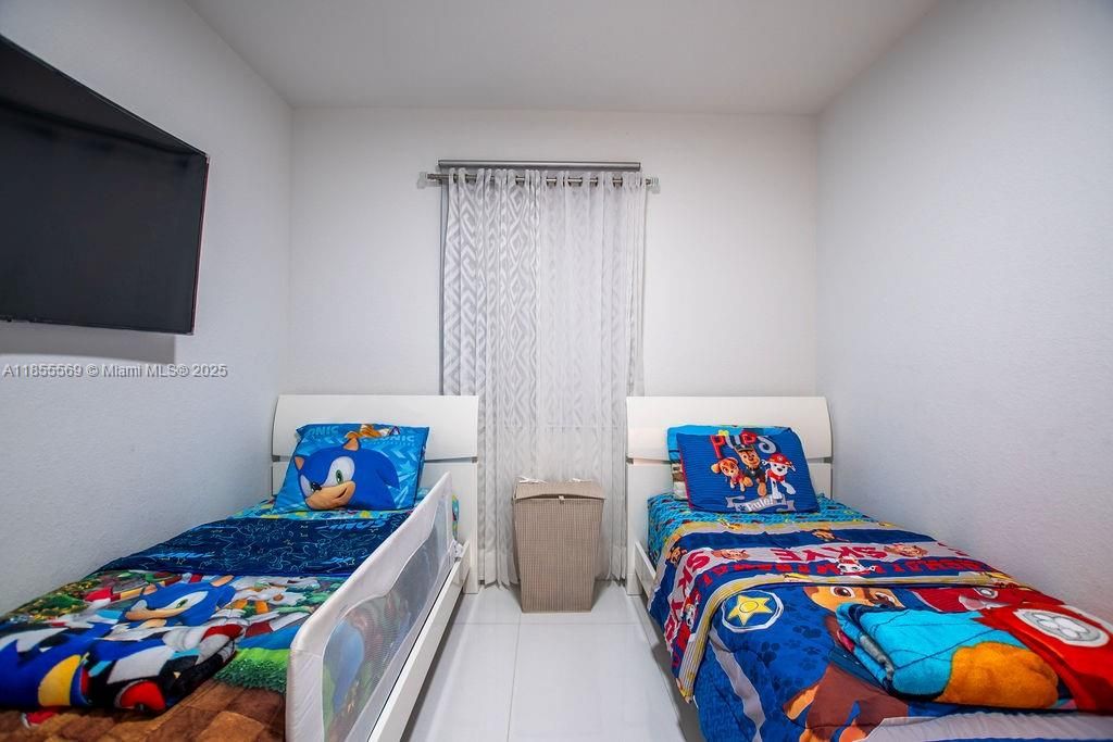 En Venta: $545,000 (3 camas, 2 baños, 1646 Pies cuadrados)