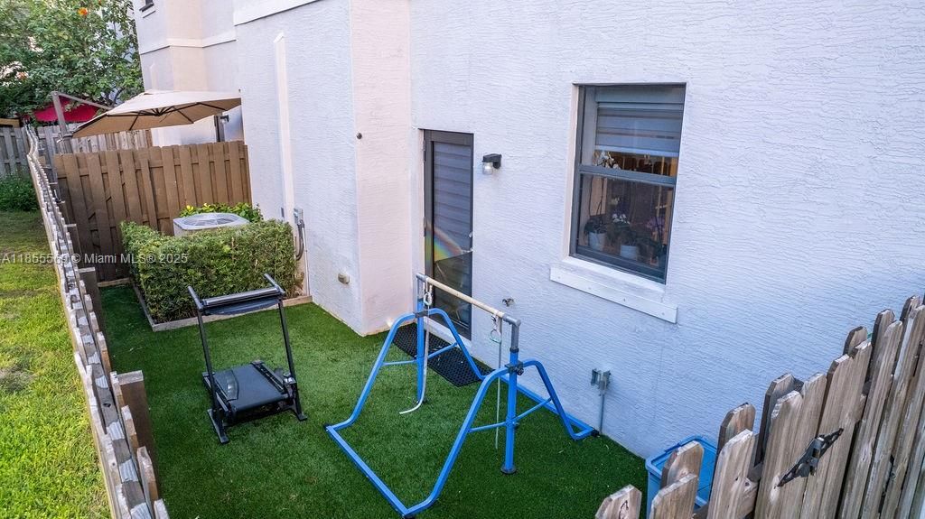 En Venta: $545,000 (3 camas, 2 baños, 1646 Pies cuadrados)