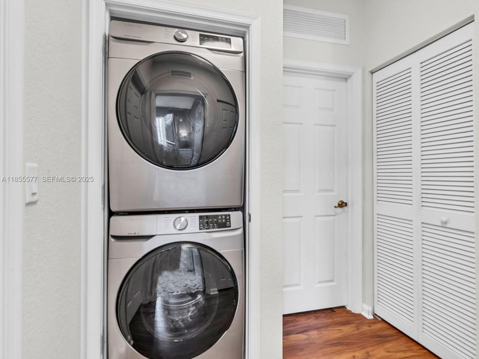 Full size high end washer and dryer.