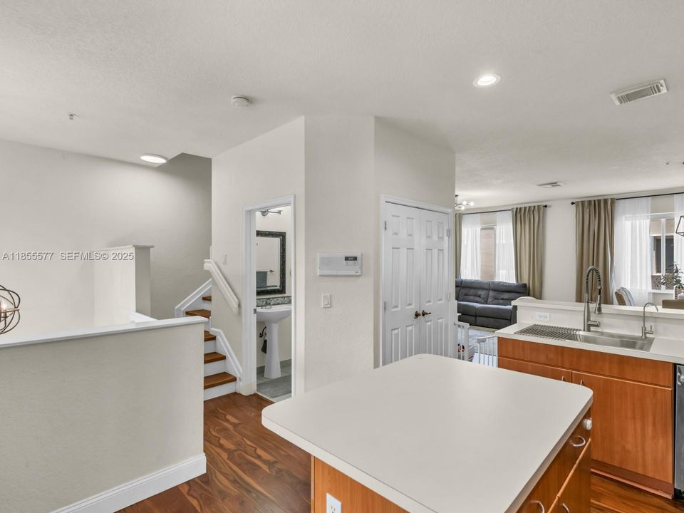 For Sale: $424,000 (3 beds, 2 baths, 1739 Square Feet)