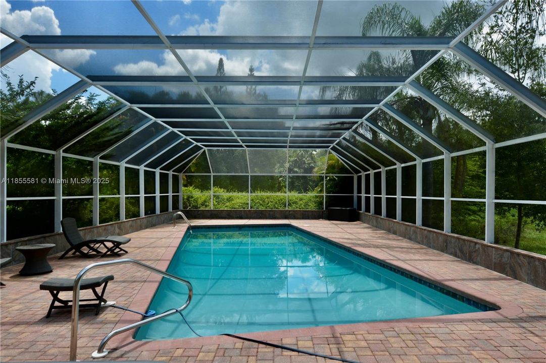 待售: $1,353,750 (5 贝兹, 3 浴室, 2422 平方英尺)