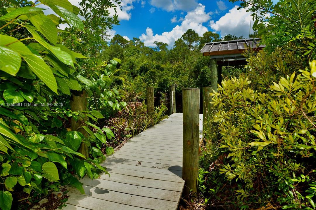 待售: $1,353,750 (5 贝兹, 3 浴室, 2422 平方英尺)