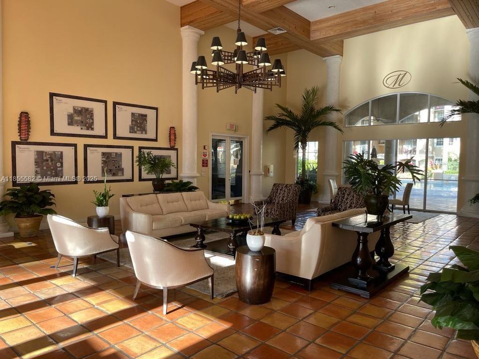 На продажу: $310,000 (1 спален, 1 ванн, 810 Квадратных фут)