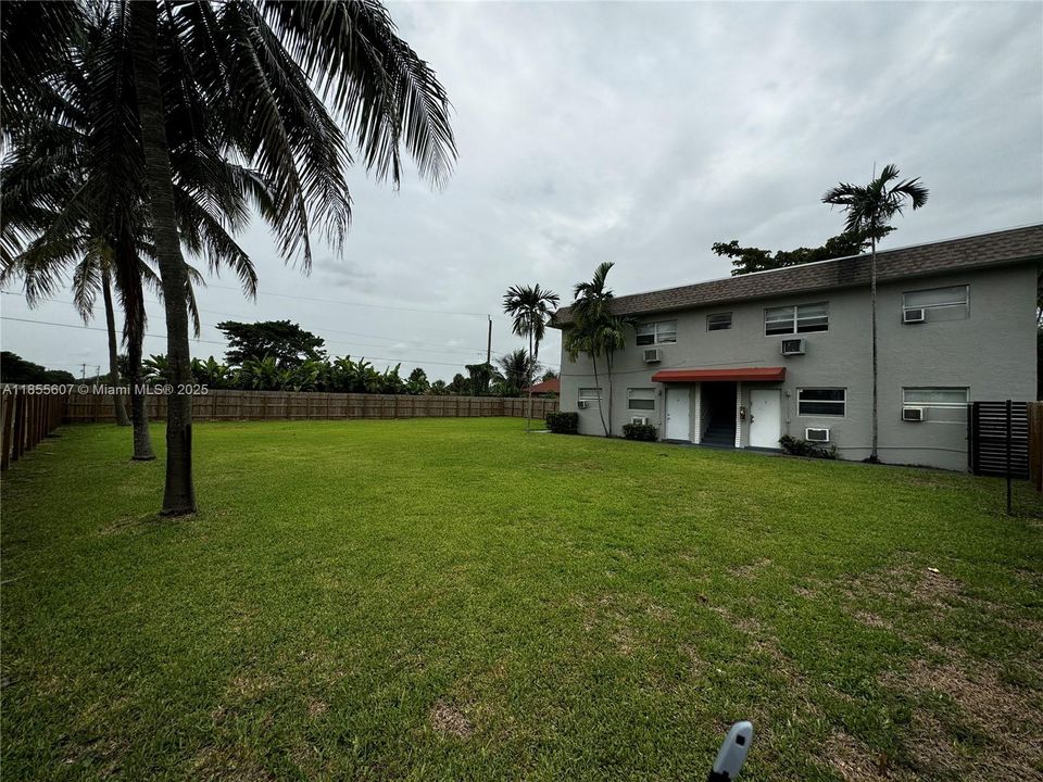 Под контрактом: $1,700 (2 спален, 2 ванн, 0 Квадратных фут)