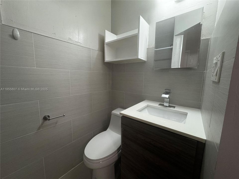 Под контрактом: $1,700 (2 спален, 2 ванн, 0 Квадратных фут)