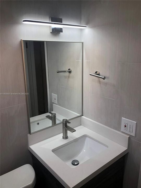 Под контрактом: $1,700 (2 спален, 2 ванн, 0 Квадратных фут)