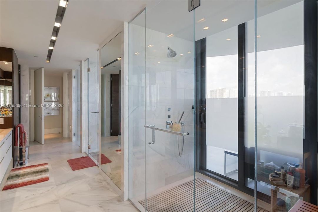 На продажу: $10,550,000 (4 спален, 5 ванн, 4992 Квадратных фут)