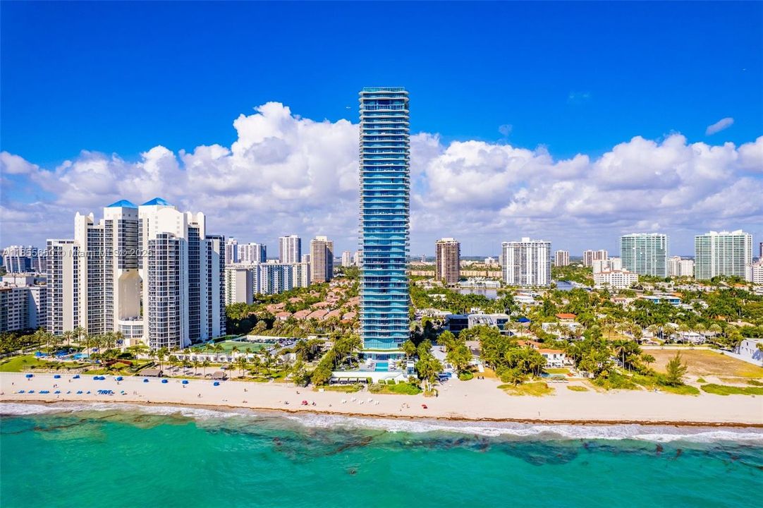 На продажу: $10,550,000 (4 спален, 5 ванн, 4992 Квадратных фут)