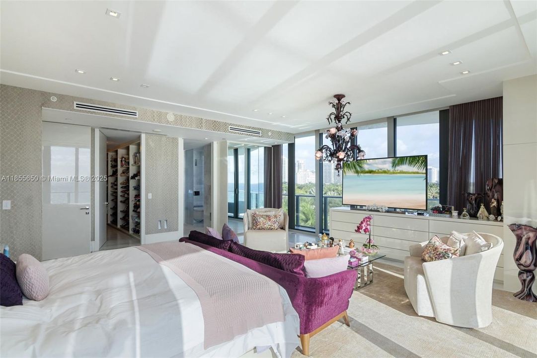 На продажу: $10,550,000 (4 спален, 5 ванн, 4992 Квадратных фут)