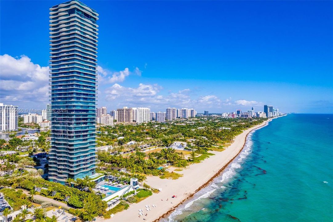 На продажу: $10,550,000 (4 спален, 5 ванн, 4992 Квадратных фут)