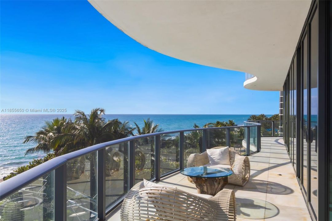 На продажу: $10,550,000 (4 спален, 5 ванн, 4992 Квадратных фут)