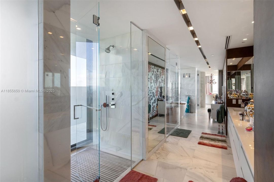 На продажу: $10,550,000 (4 спален, 5 ванн, 4992 Квадратных фут)