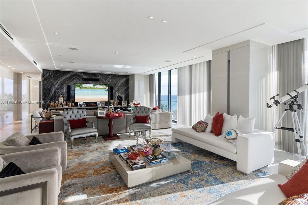 На продажу: $10,550,000 (4 спален, 5 ванн, 4992 Квадратных фут)