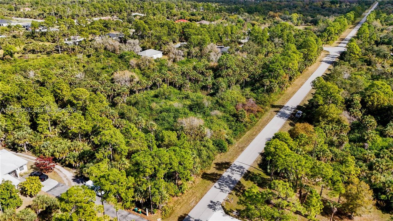 待售: $135,000 (2.65 acres)
