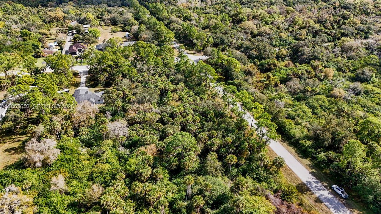 待售: $135,000 (2.65 acres)