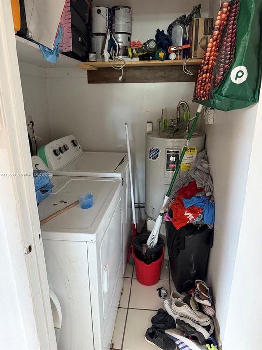 合同活跃: $699,900 (0 贝兹, 0 浴室, 3137 平方英尺)