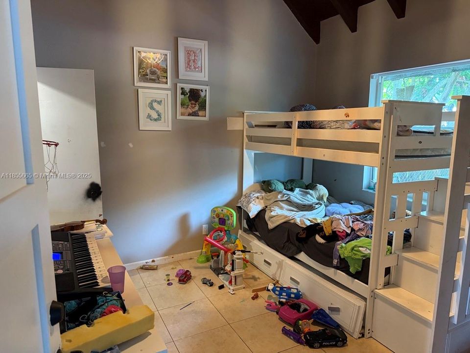 合同活跃: $699,900 (0 贝兹, 0 浴室, 3137 平方英尺)