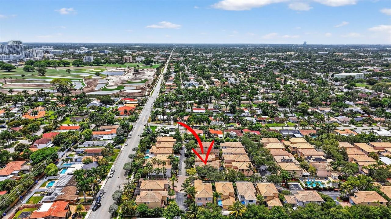 最近售出: $788,000 (2 贝兹, 2 浴室, 1976 平方英尺)