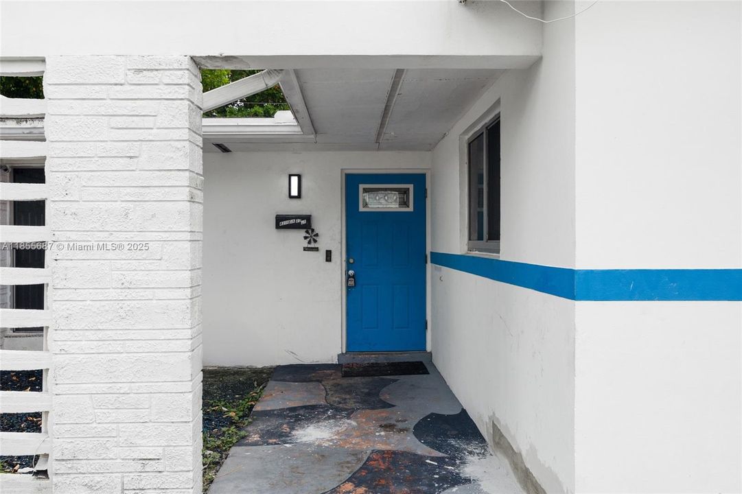 Active With Contract: $389,990 (3 beds, 2 baths, 1371 Square Feet)