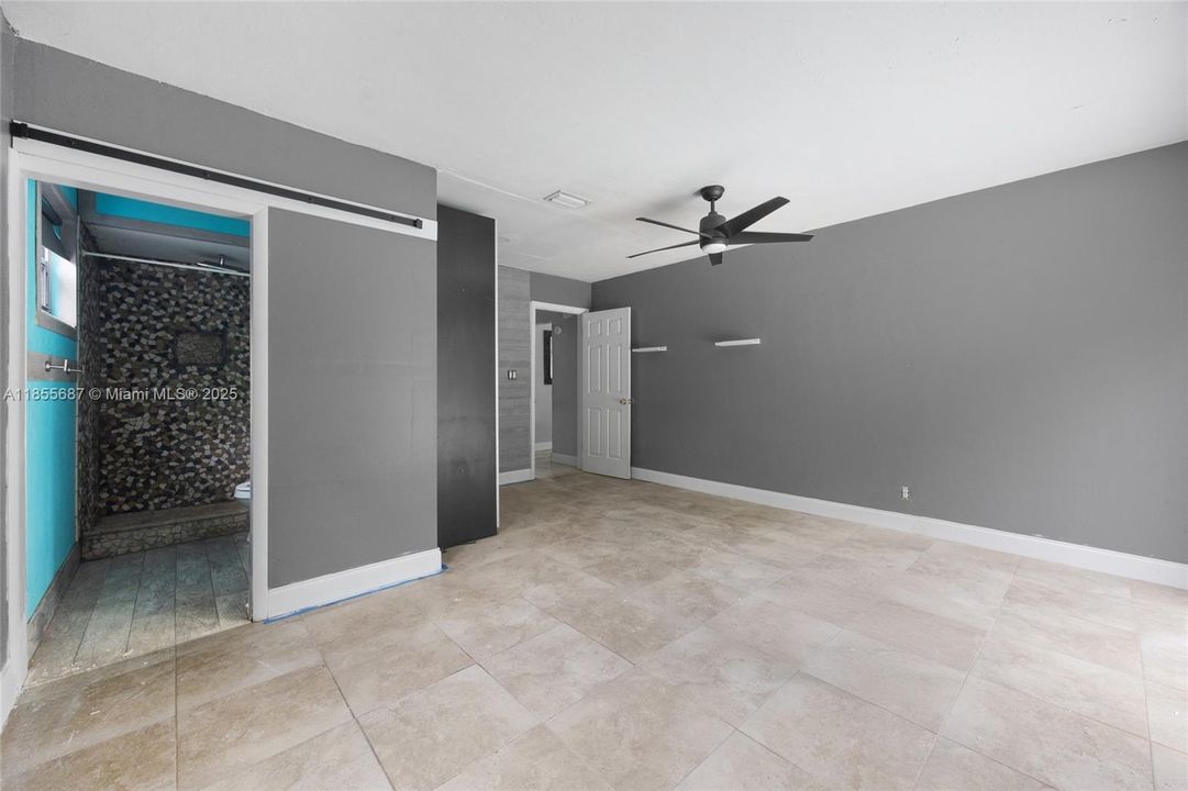 Active With Contract: $389,990 (3 beds, 2 baths, 1371 Square Feet)