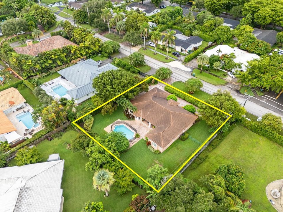 На продажу: $1,950,000 (4 спален, 3 ванн, 2709 Квадратных фут)