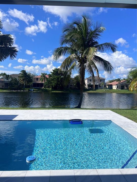 Recently Rented: $5,100 (4 beds, 2 baths, 2333 Square Feet)