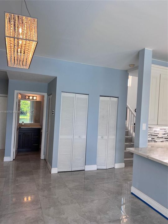 Recently Rented: $5,100 (4 beds, 2 baths, 2333 Square Feet)